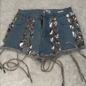 Trendy Denim Shorts with Silver Details